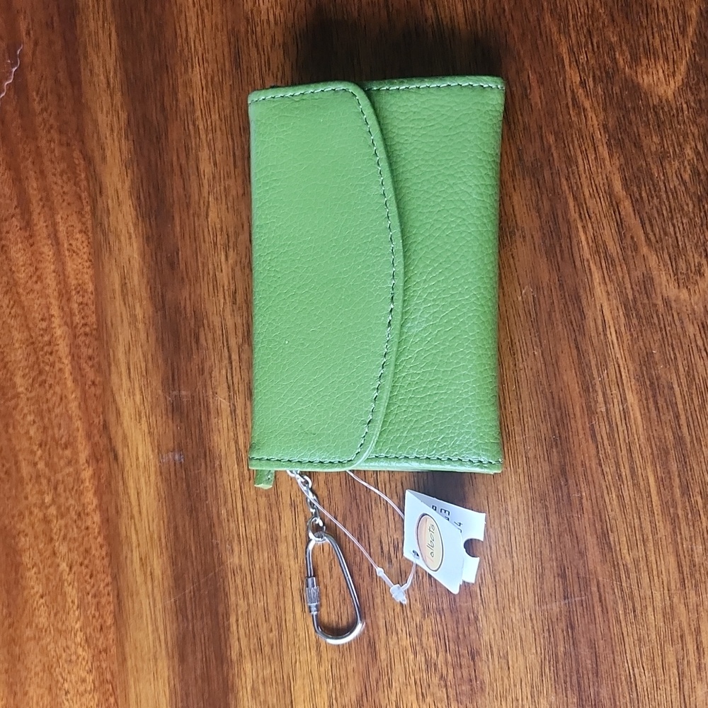 NWT Talbots Pebble Leather Wallet